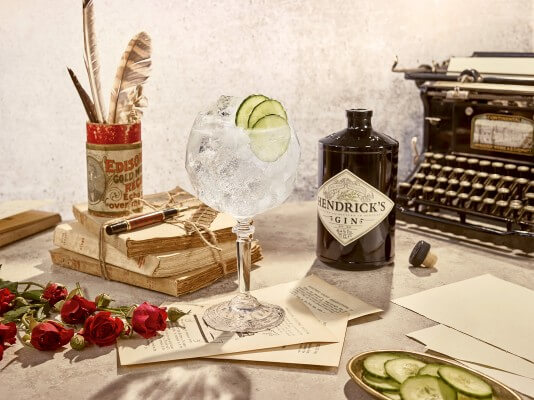 RL HENDRICKS Gin and Tonic 2 SERVE B W4 RL HENDRICKS Gin and Tonic 2 SERVE B W4